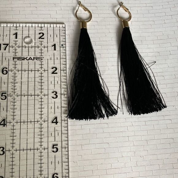 Women's Tassel Earrings Black - Picture 4 of 5
